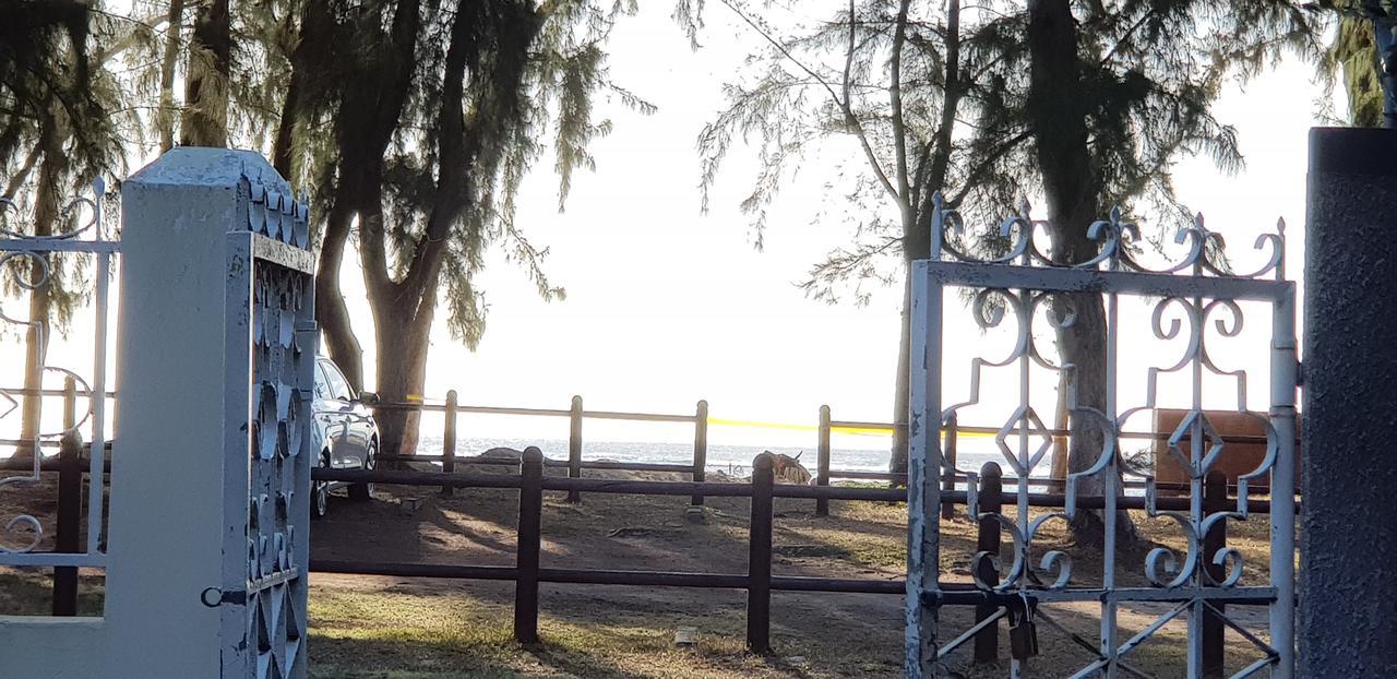 Villa Bienvenue Beachfront House Flic-en-Flacq エクステリア 写真